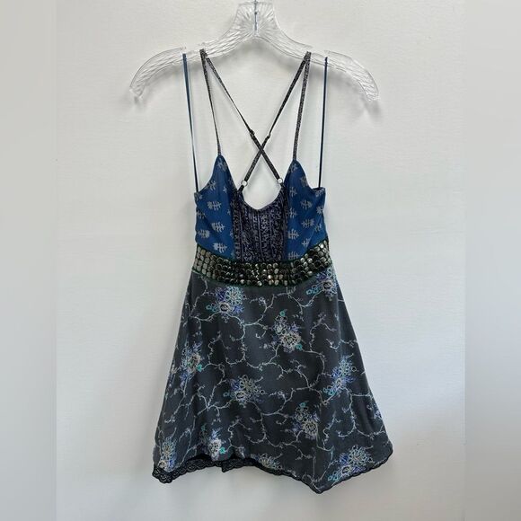 Vintage Free People Spaghetti Strap Cross Back Boho Floral Mini Dress Size XS - Picture 7 of 13